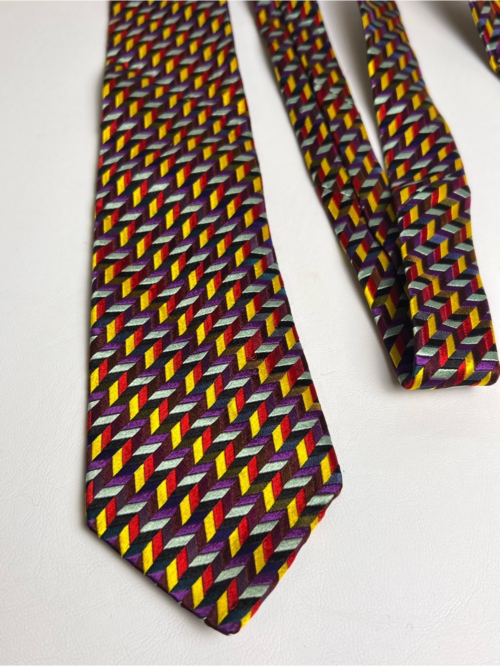 VTG Duchamp London 100% Silk Necktie Handmade Geometric Herringbone Colorful